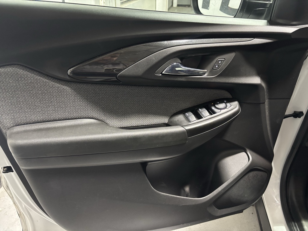used 2022 Chevrolet TrailBlazer car, priced at $18,827
