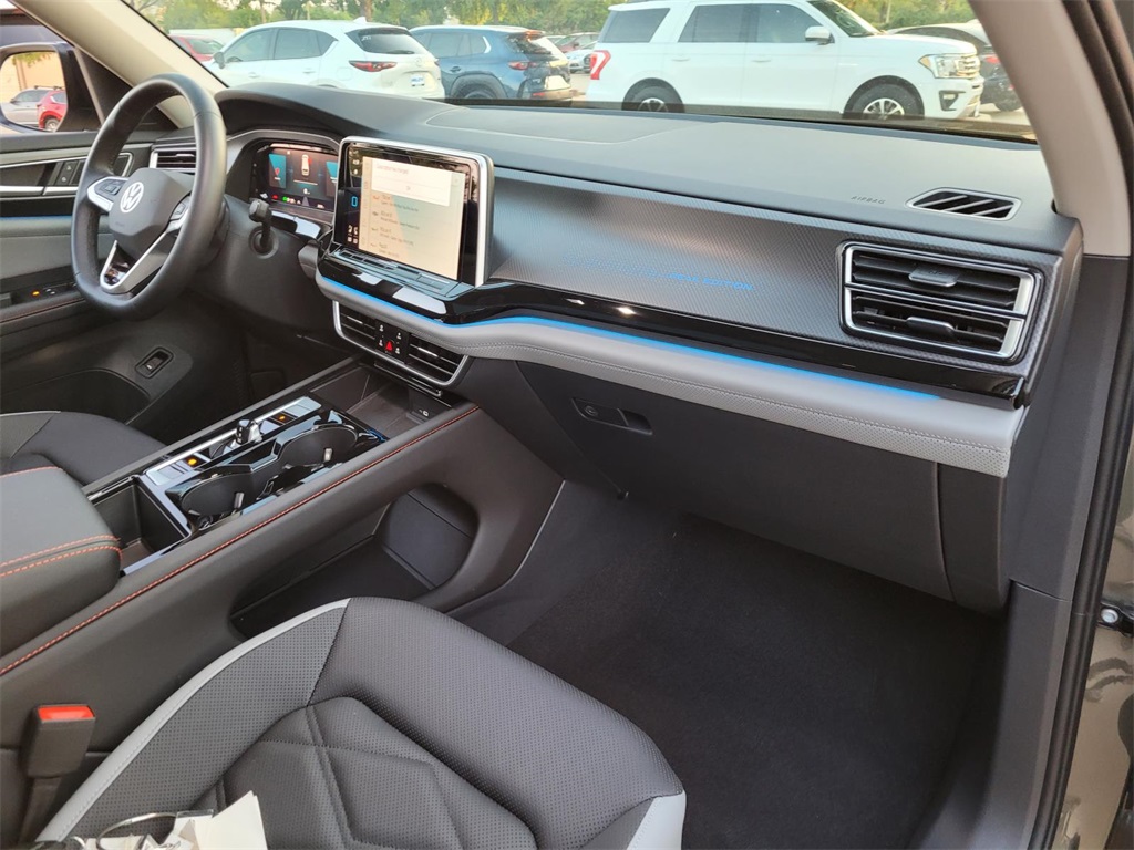 used 2025 Volkswagen Atlas car, priced at $40,731