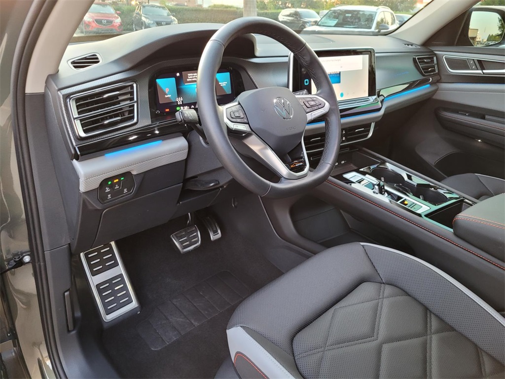 used 2025 Volkswagen Atlas car, priced at $40,731