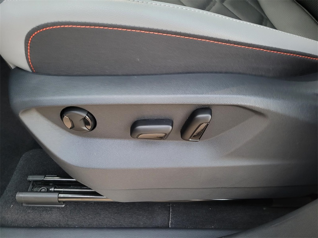 used 2025 Volkswagen Atlas car, priced at $40,731