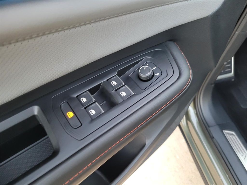 used 2025 Volkswagen Atlas car, priced at $40,731