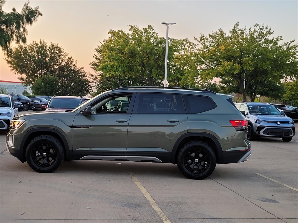 used 2025 Volkswagen Atlas car, priced at $40,731