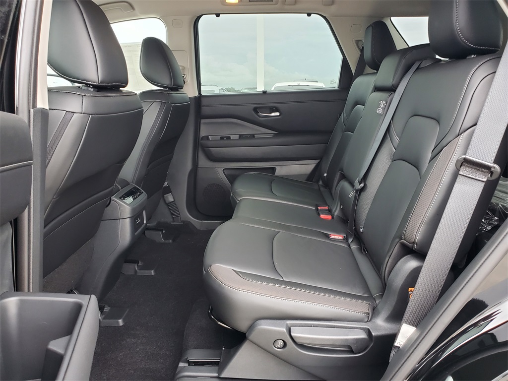new 2025 Nissan Pathfinder car, priced at $37,838