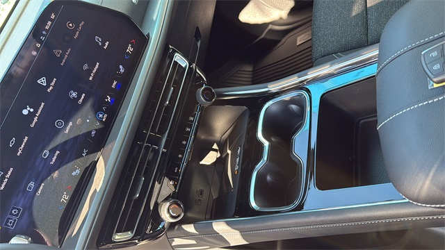 new 2026 Chevrolet Traverse car, priced at $46,870