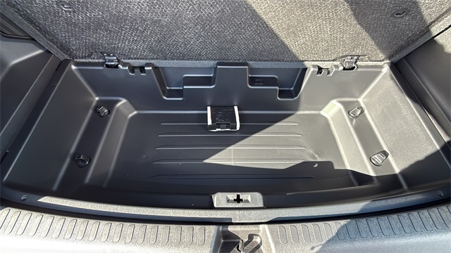 new 2026 Chevrolet Traverse car, priced at $46,870