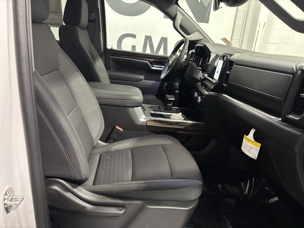 new 2025 GMC Sierra 1500 car, priced at $56,798