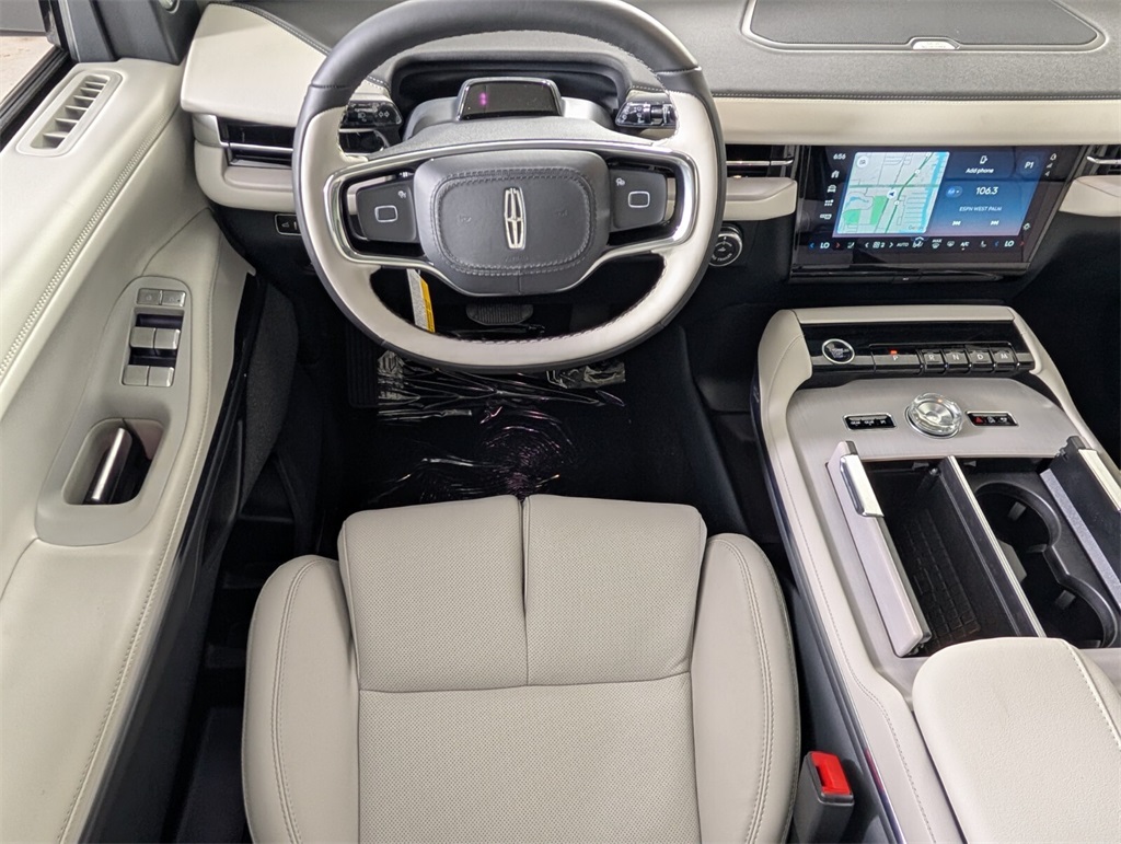 new 2025 Lincoln Navigator car, priced at $106,925