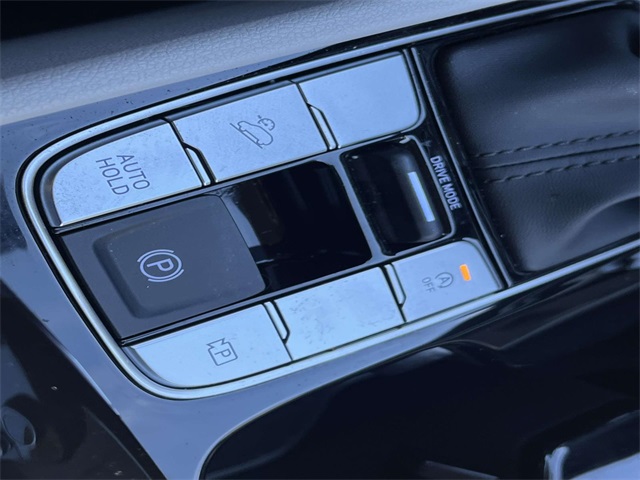 used 2025 Hyundai Tucson car, priced at $24,989