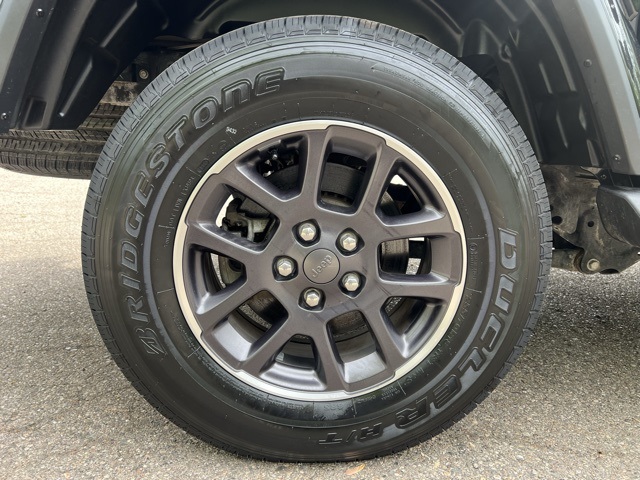 used 2021 Jeep Gladiator car, priced at $31,834