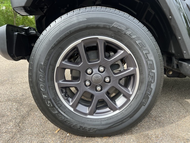 used 2021 Jeep Gladiator car, priced at $31,834