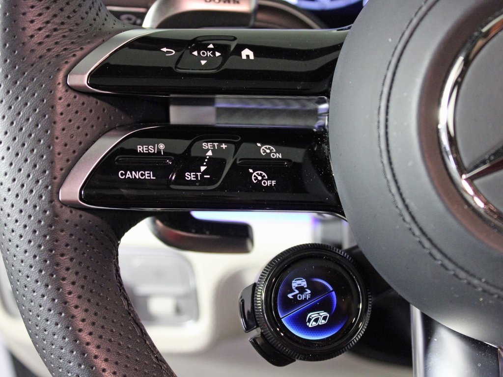 used 2025 Mercedes-Benz GLE car, priced at $93,955