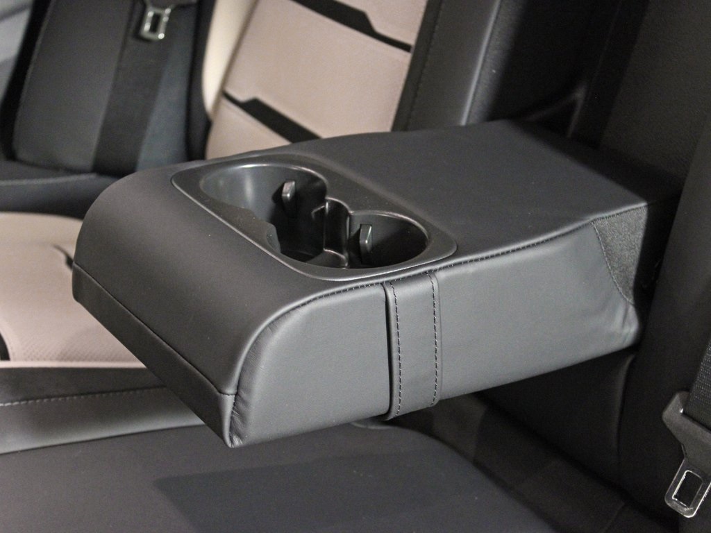 used 2025 Mercedes-Benz GLE car, priced at $93,955