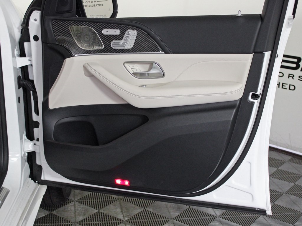 used 2025 Mercedes-Benz GLE car, priced at $93,955