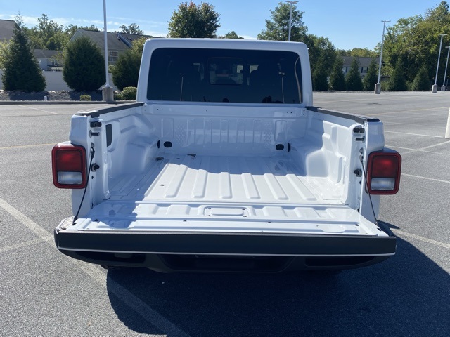 new 2025 Jeep Gladiator car, priced at $39,542