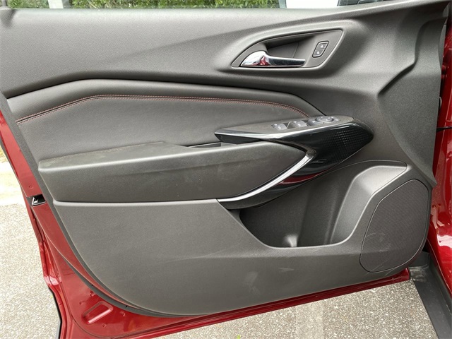 new 2025 Chevrolet Trax car, priced at $26,989