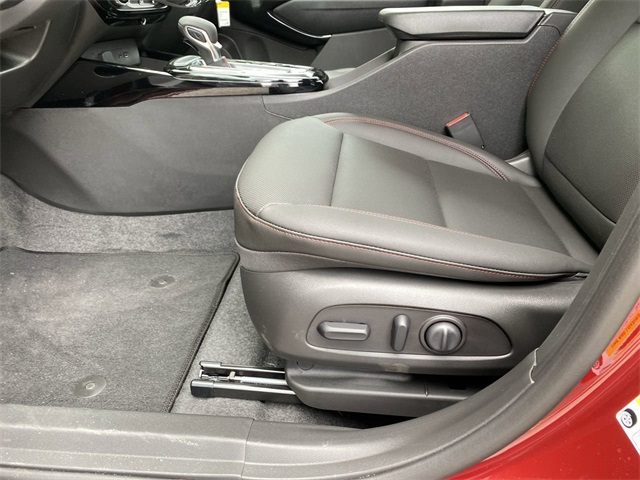 new 2025 Chevrolet Trax car, priced at $26,989