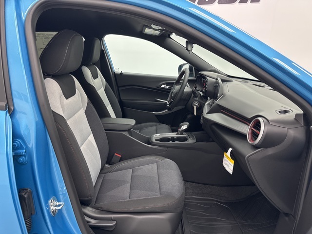 new 2025 Chevrolet Trax car, priced at $24,725