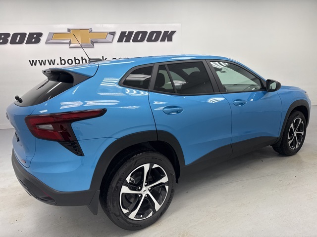 new 2025 Chevrolet Trax car, priced at $24,725
