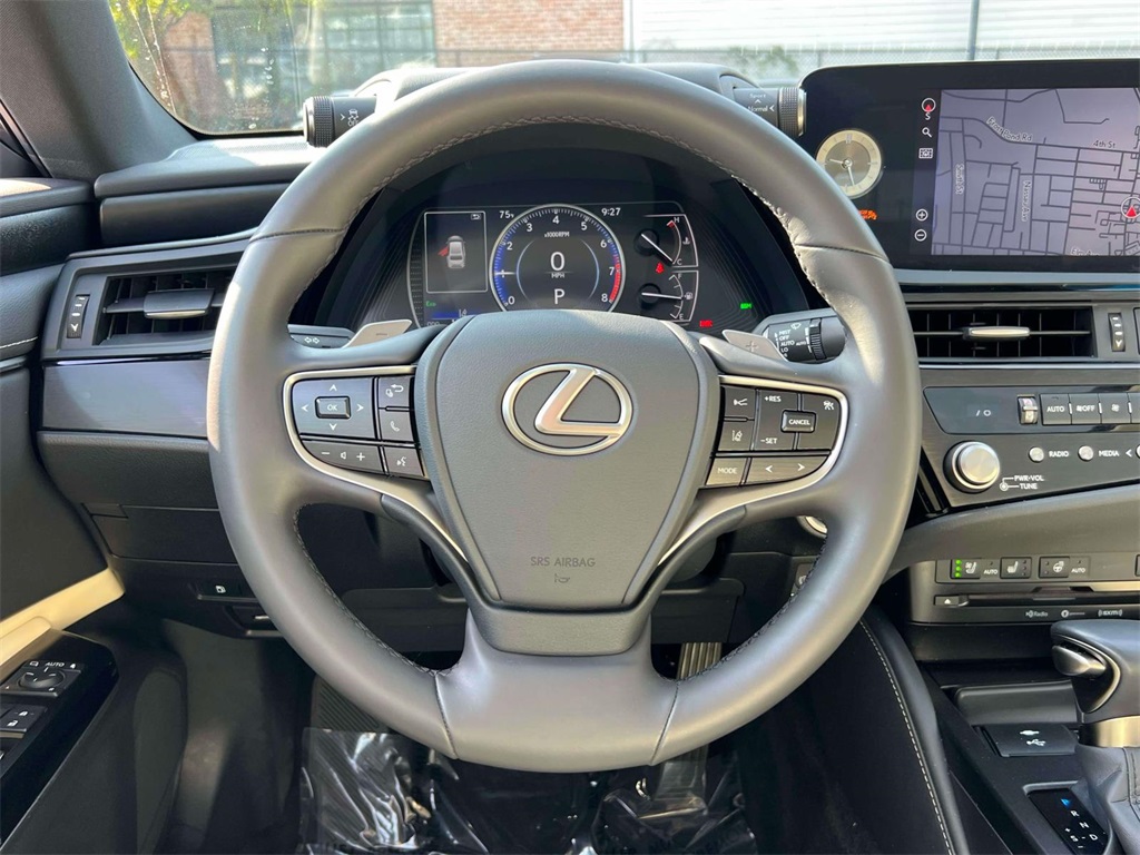 used 2022 Lexus ES car, priced at $38,995