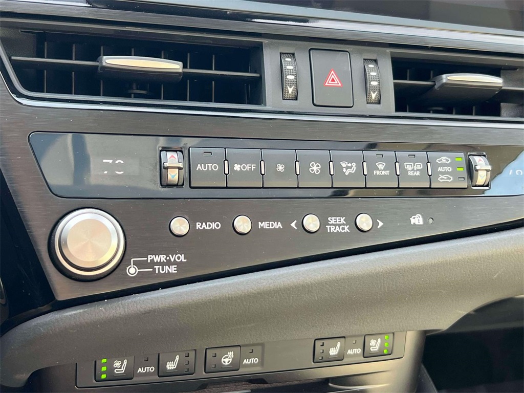 used 2022 Lexus ES car, priced at $38,995
