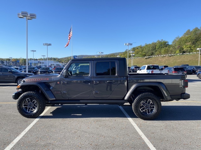 used 2022 Jeep Gladiator car, priced at $35,945
