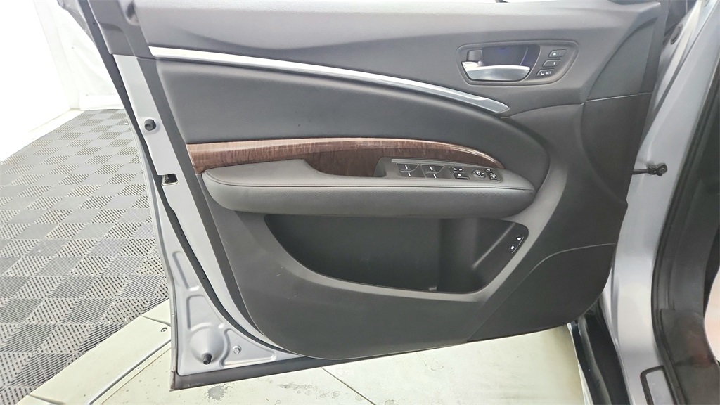 used 2017 Acura MDX car, priced at $18,125