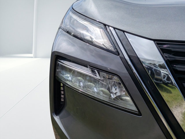 used 2023 Nissan Rogue car, priced at $17,897