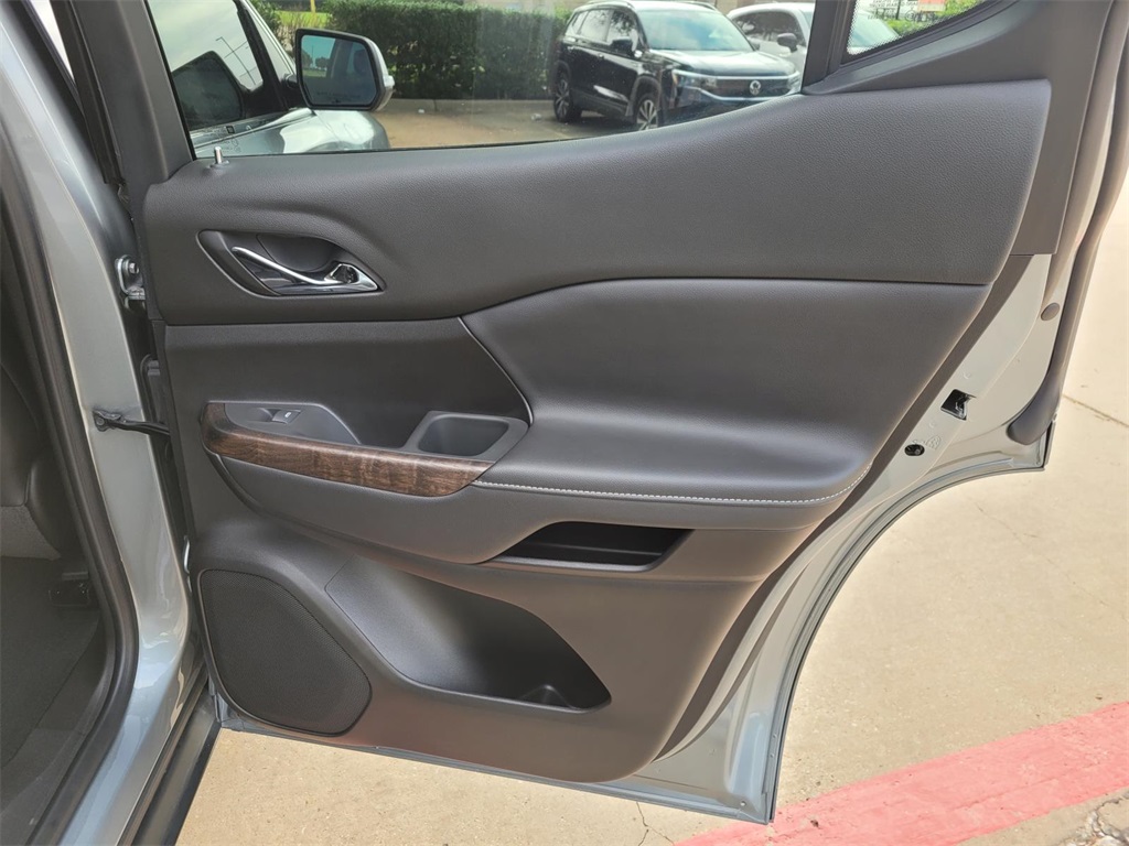 used 2023 GMC Acadia car, priced at $37,700