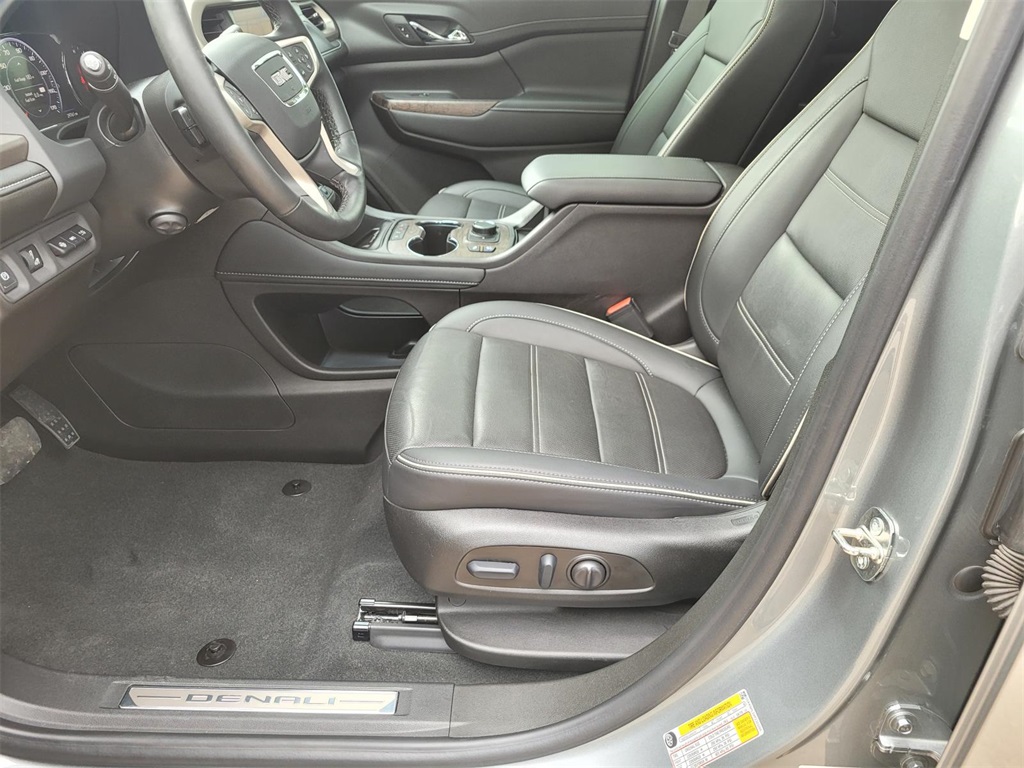 used 2023 GMC Acadia car, priced at $37,700