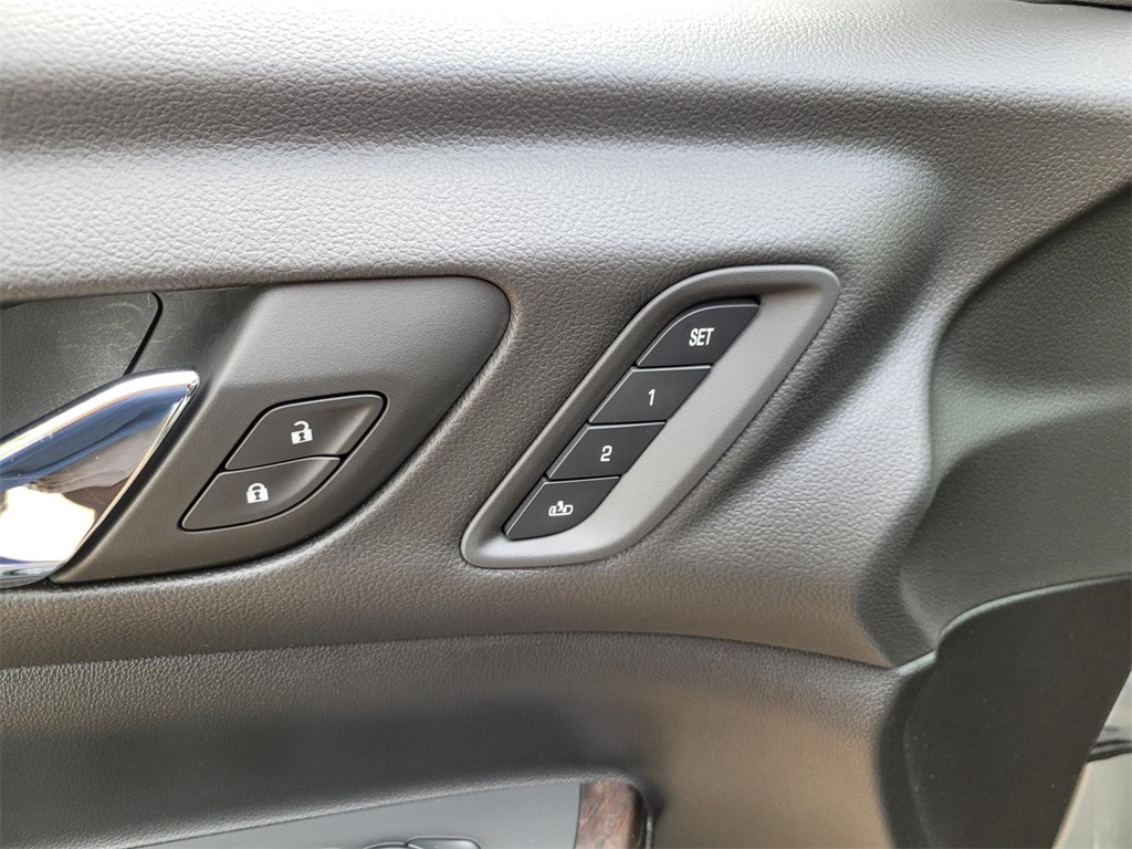 used 2023 GMC Acadia car, priced at $37,700