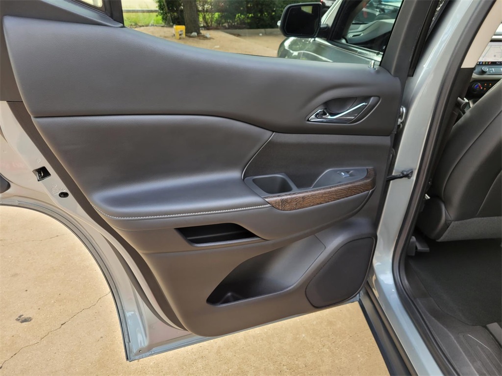 used 2023 GMC Acadia car, priced at $37,700