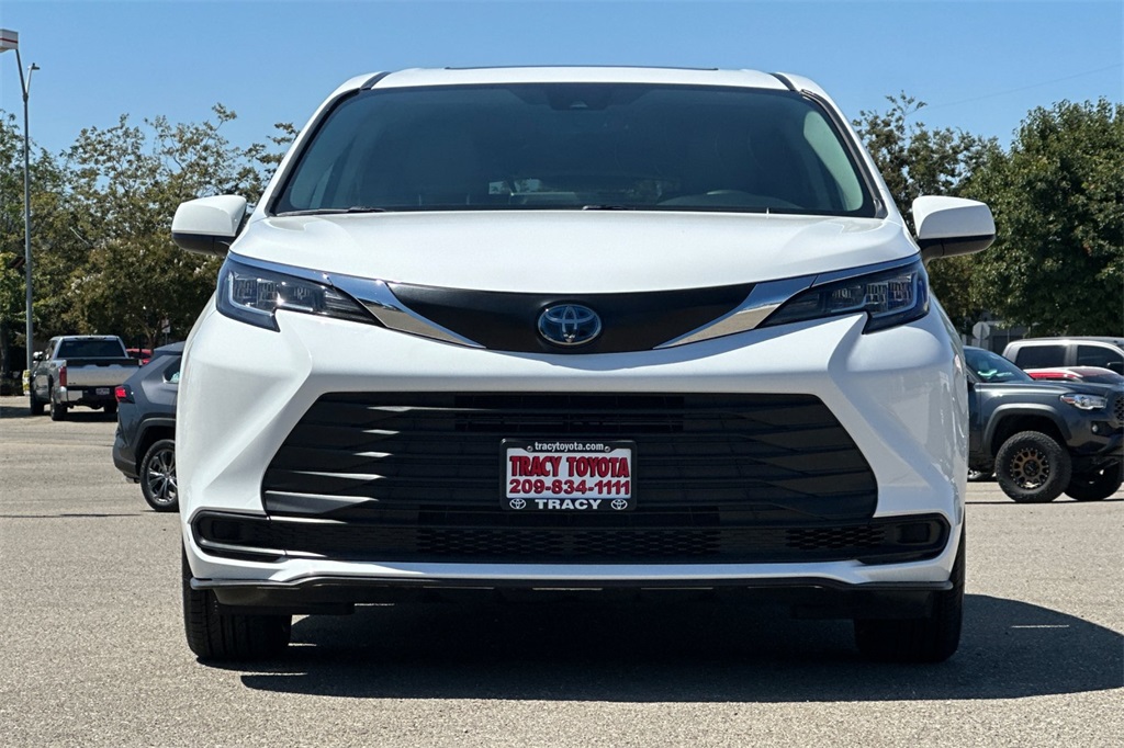 used 2023 Toyota Sienna car, priced at $44,991