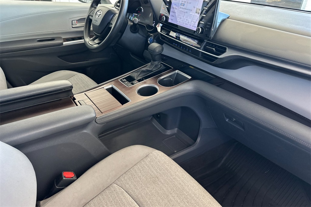 used 2023 Toyota Sienna car, priced at $44,991