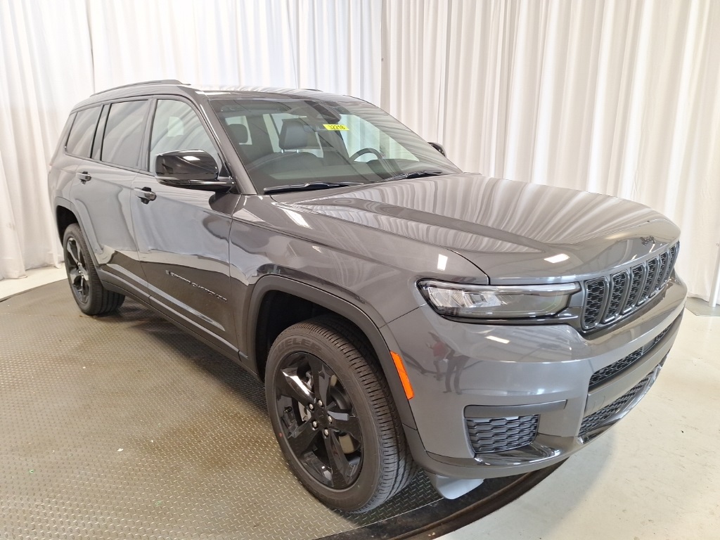 new 2025 Jeep Grand Cherokee L car, priced at $45,875