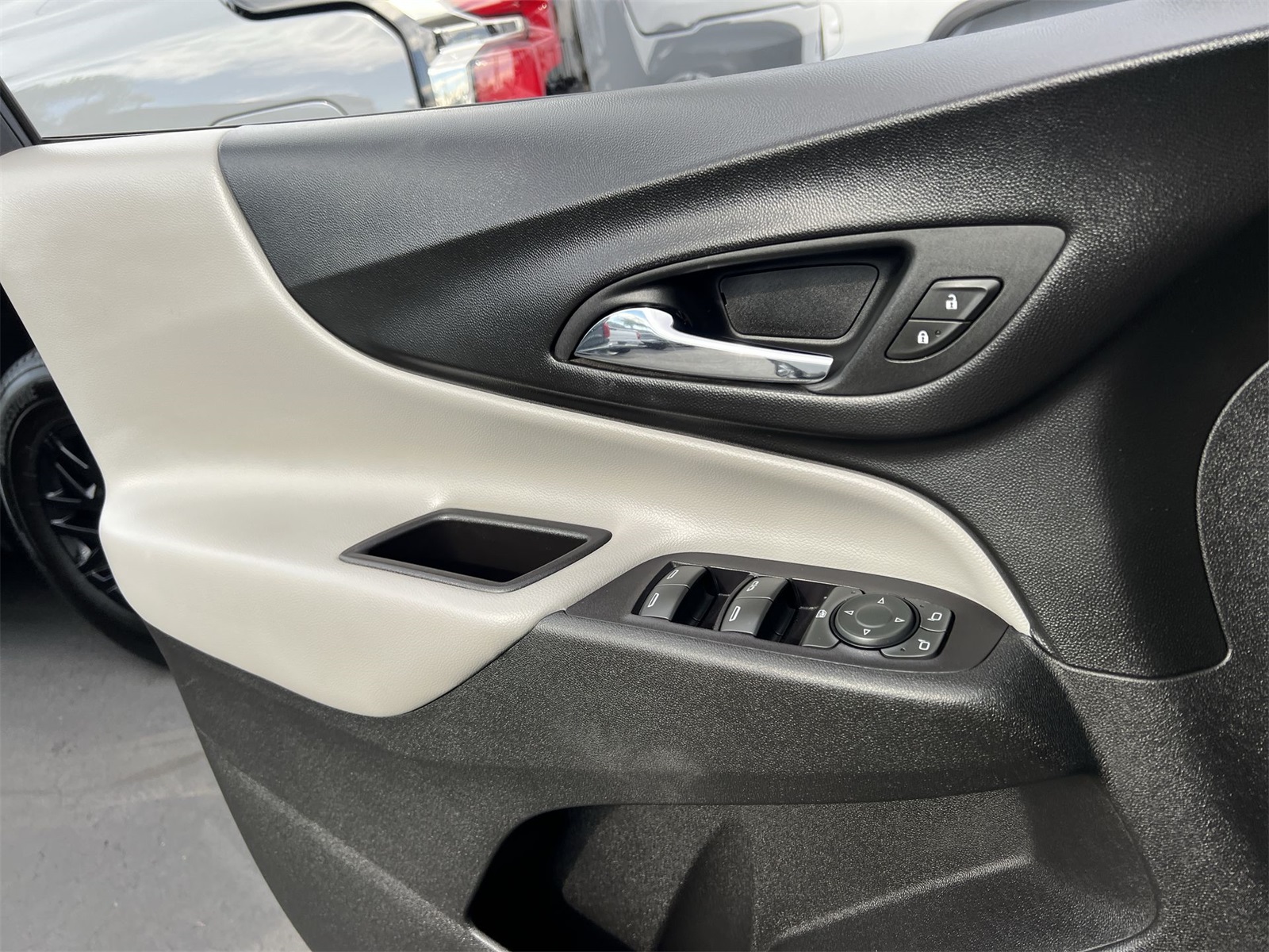 used 2018 Chevrolet Equinox car, priced at $13,991