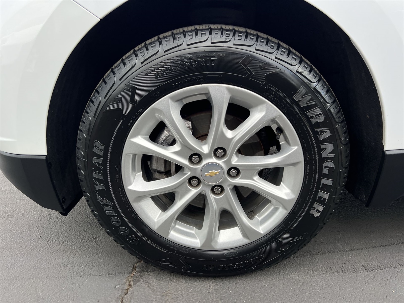 used 2018 Chevrolet Equinox car, priced at $13,991