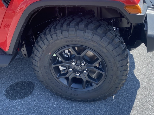 new 2025 Jeep Gladiator car, priced at $40,973