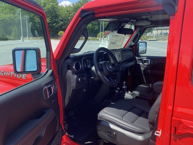 new 2025 Jeep Gladiator car, priced at $40,973