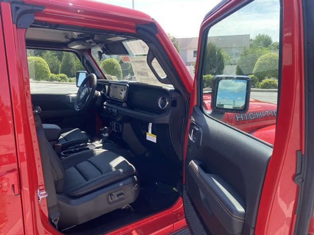 new 2025 Jeep Gladiator car, priced at $40,973
