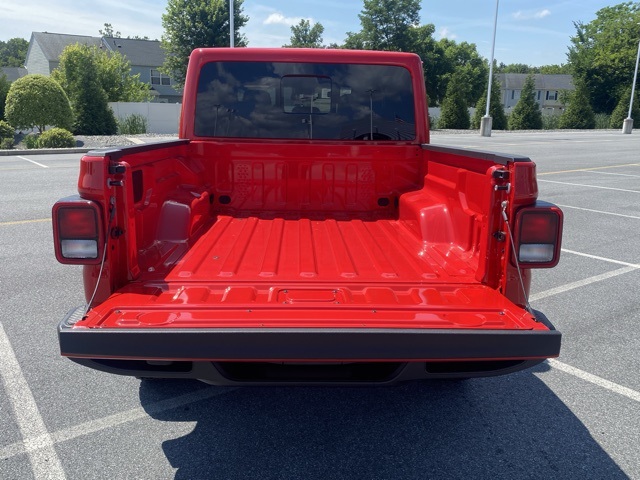 new 2025 Jeep Gladiator car, priced at $40,973