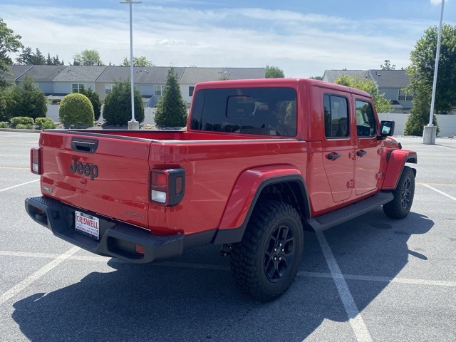 new 2025 Jeep Gladiator car, priced at $40,973
