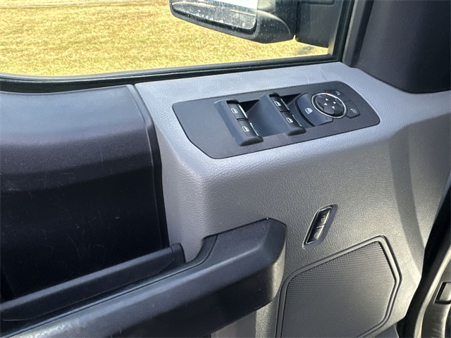 used 2016 Ford F-150 car, priced at $15,999