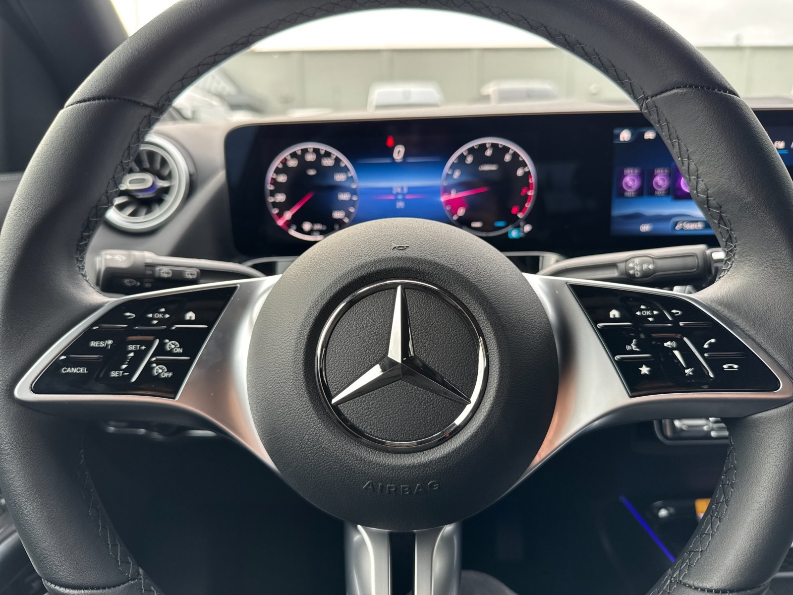 new 2025 Mercedes-Benz GLA car