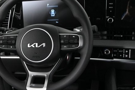 new 2025 Kia Sportage Hybrid car, priced at $30,344
