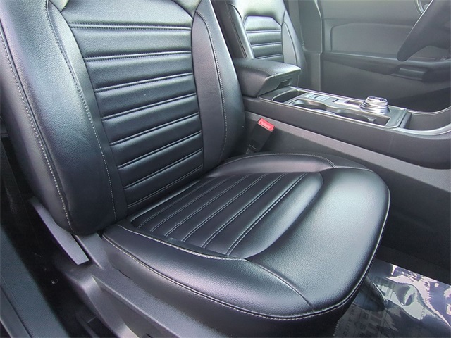 used 2023 Ford Edge car, priced at $19,911