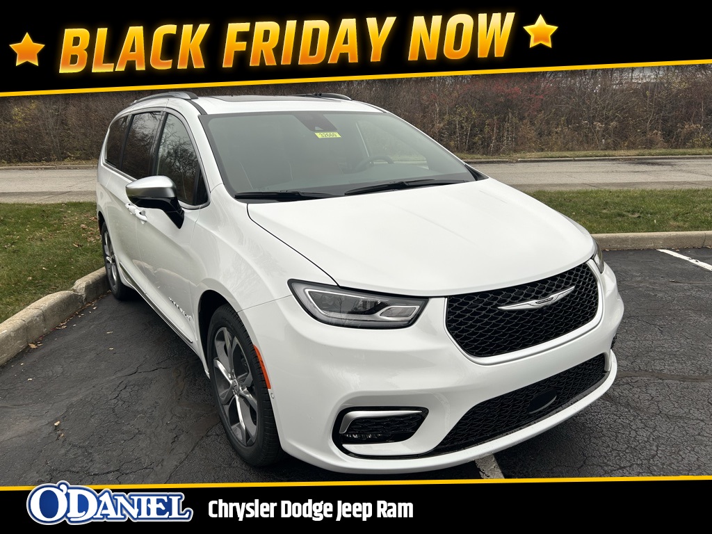 new 2026 Chrysler Pacifica car, priced at $55,135