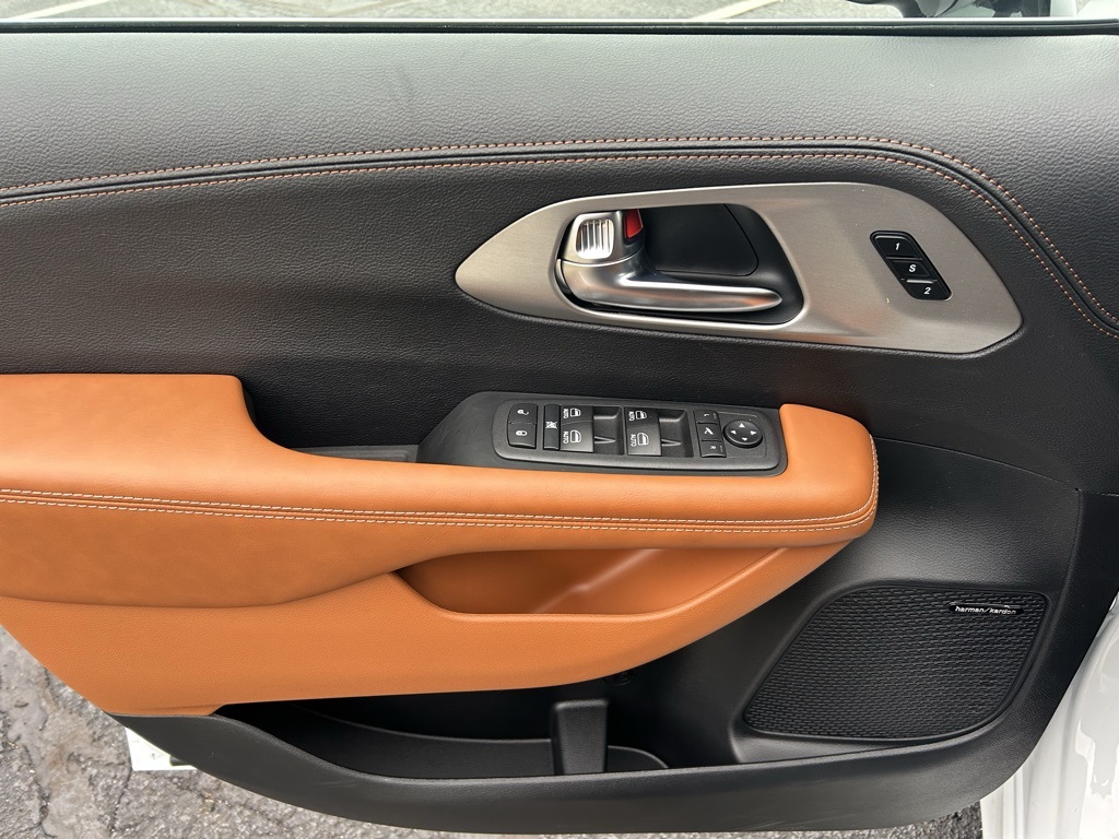 new 2026 Chrysler Pacifica car, priced at $55,135