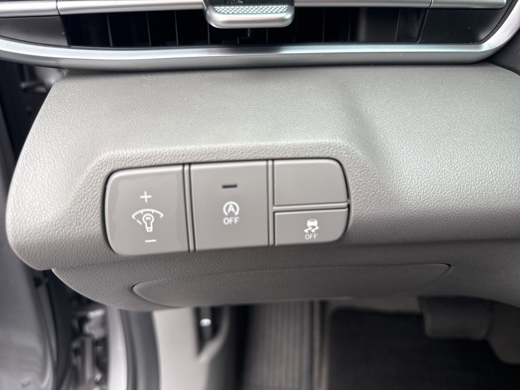 used 2025 Hyundai Elantra car, priced at $19,900