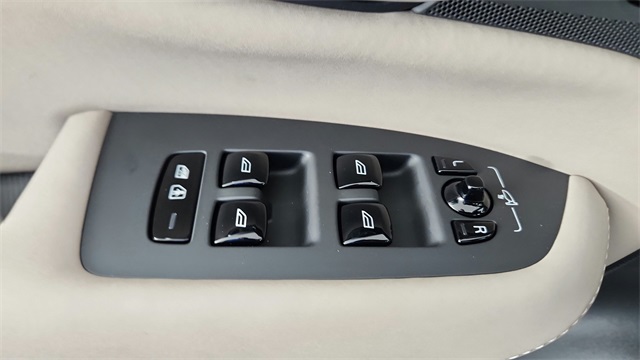 new 2026 Volvo XC90 car, priced at $71,825