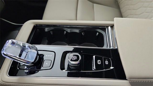 new 2026 Volvo XC90 car, priced at $71,825